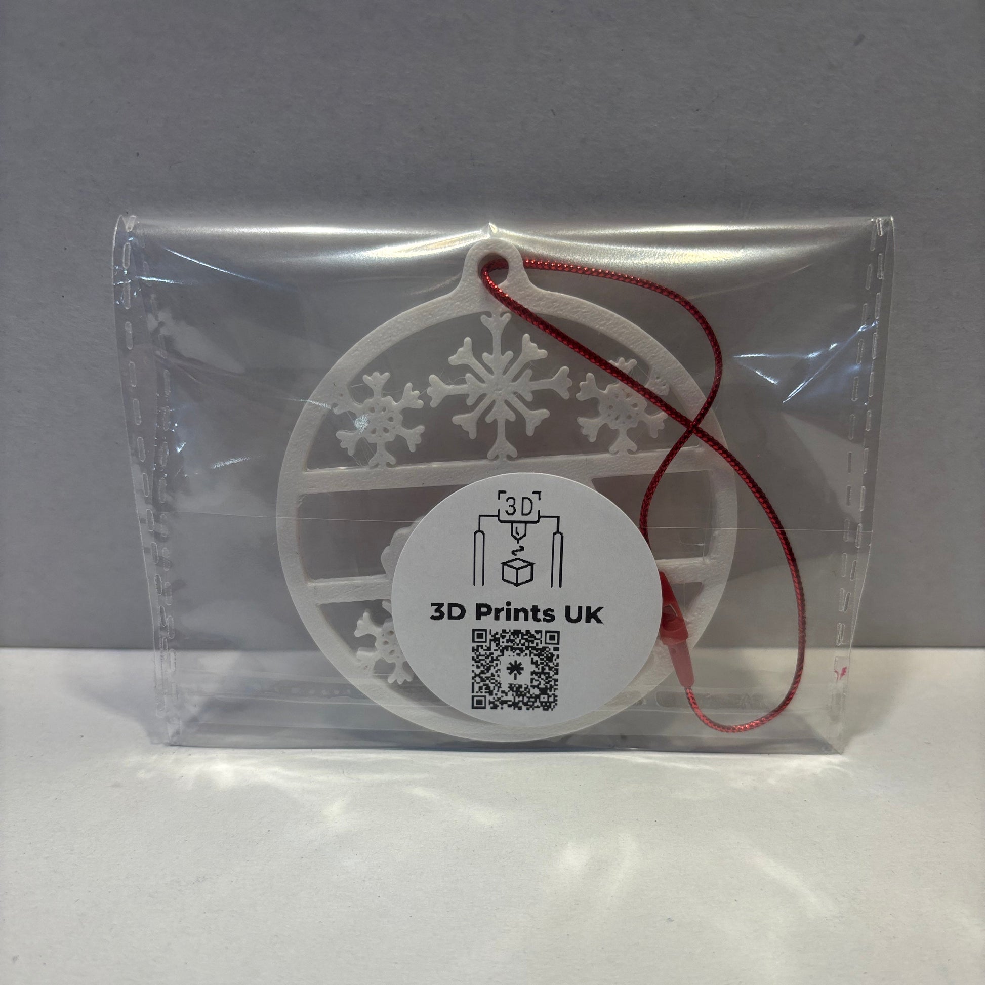 Christmas - Personalised Snowflake Decoration - Mum - Rear View  Packaged